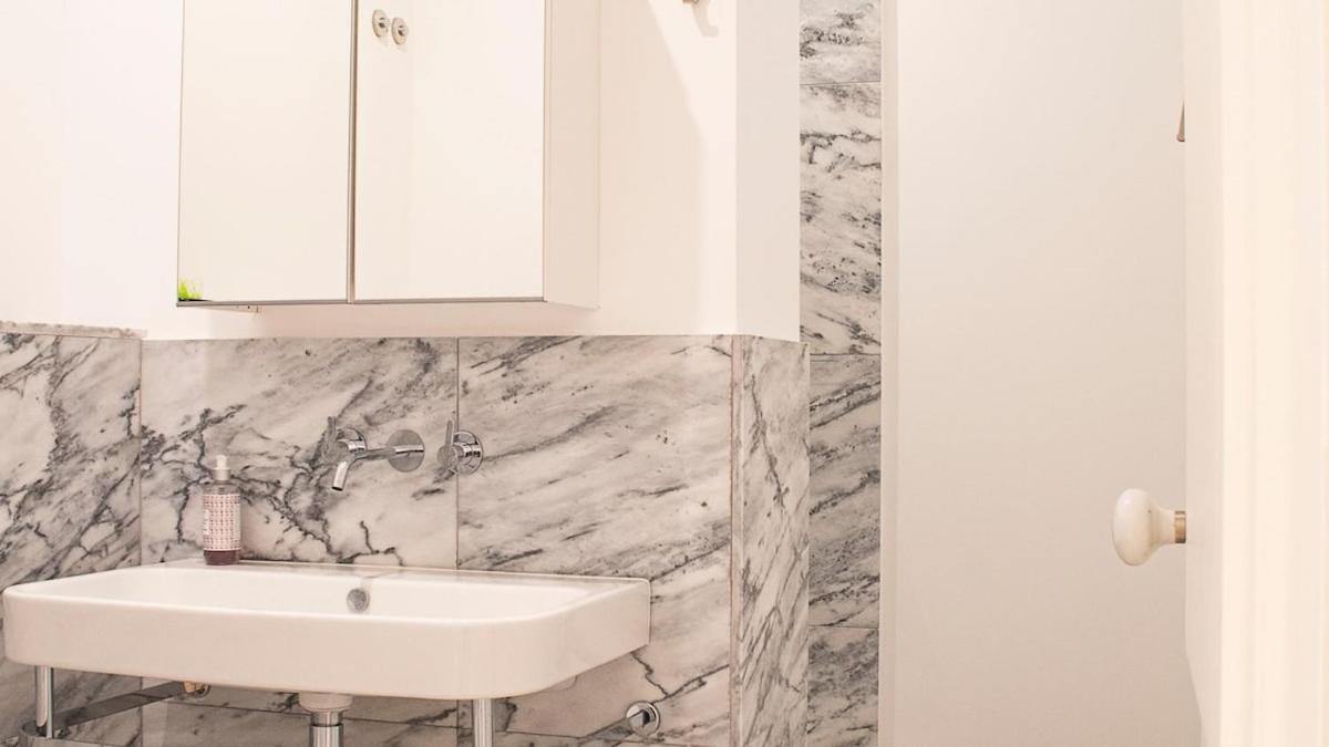 Bairro Alto Bright 2 Bdr With Ac Apartment Lissabon